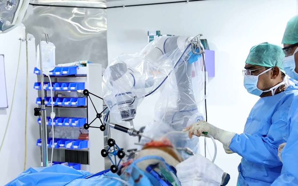 Robot Guidance in Surgery