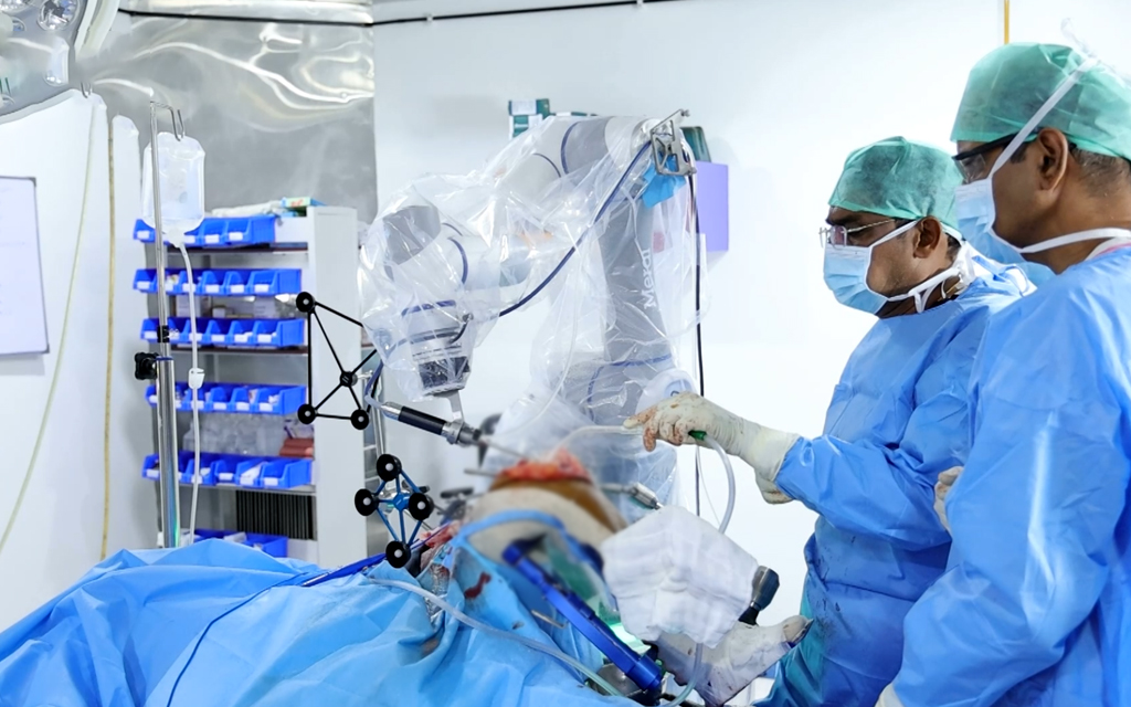 robotic assisted knee replacement surgery